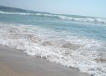 Забраниха къпането в района на Офицерския плаж във Варна