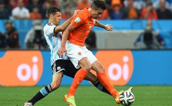 Аржентина отива на финал след бой над Холандия на дузпи 