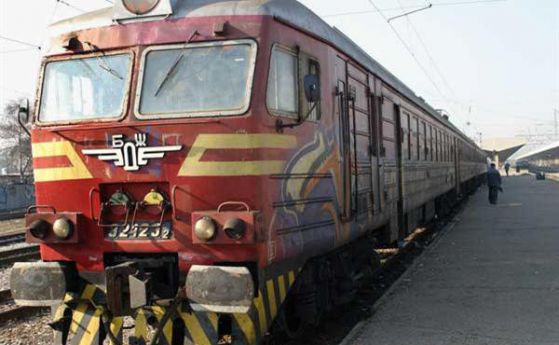Багажът на пътниците от дерайлиралия влак оставен за съхранение в „Транспортна полиция“