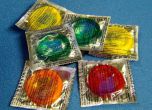 Пускат специални презервативи срещу ХИВ