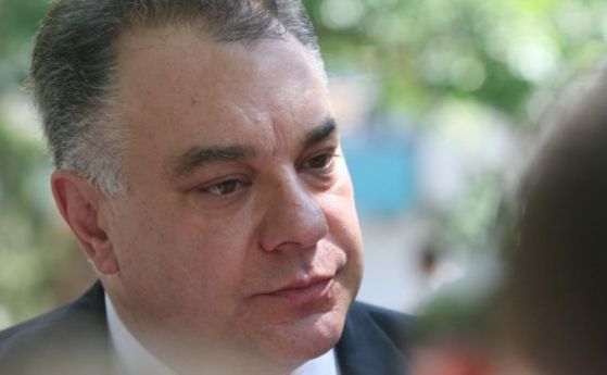 Министър Ненков: Бюджета на НЗОК ще стигне само за два месеца