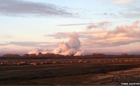 Вулкан изригна и затвори въздушния трафик над Исландия