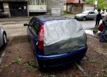 Ракета против градушка падна върху кола в Пловдив