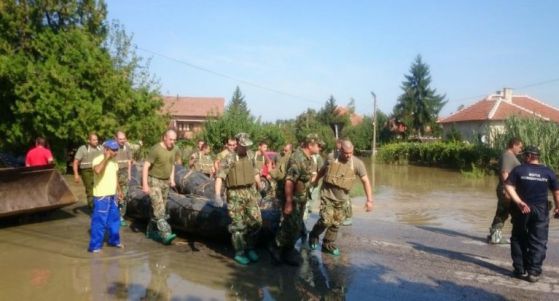 Снимка от наводнението в Мизия.