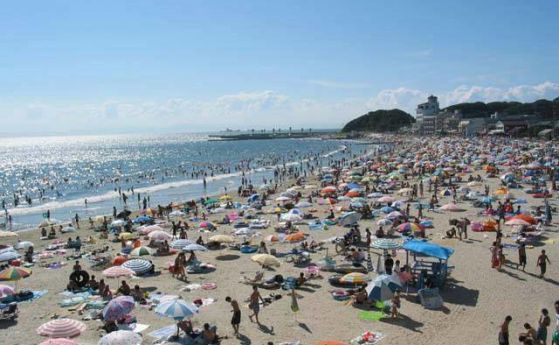 Вижте защо плажовете на Япония са празни, въпреки летните температури