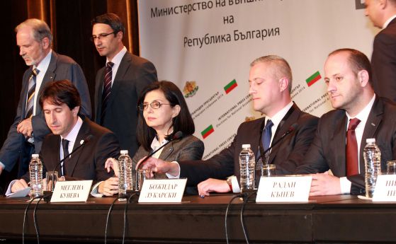 Реформаторите: Не извиваме ръцете на Борисов (снимки)