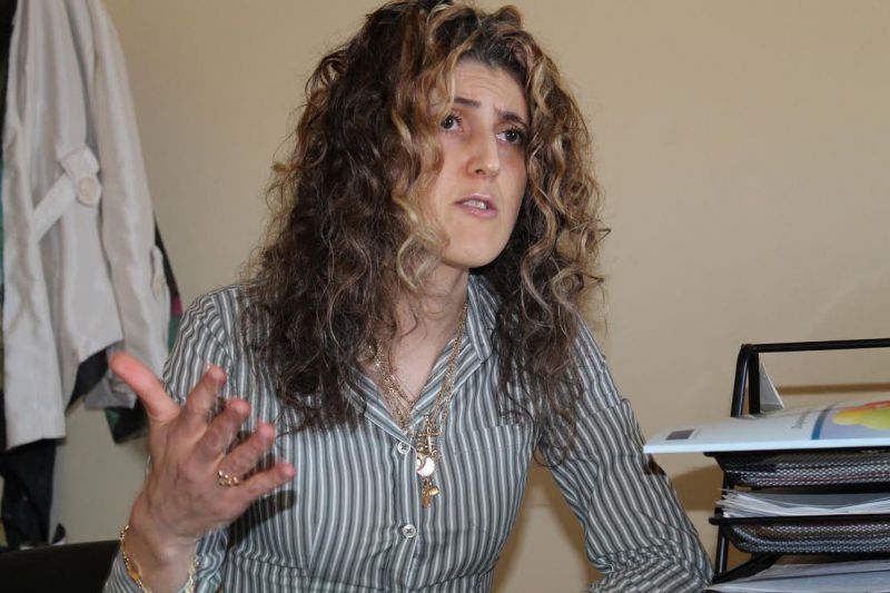 Камелия Николова