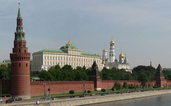 "Мудис" свали кредитния рейтинг на Русия