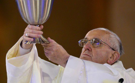 Във Ватикана се пие най-много вино на света