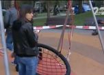 Срязано въже причинило инцидента с люлка в София