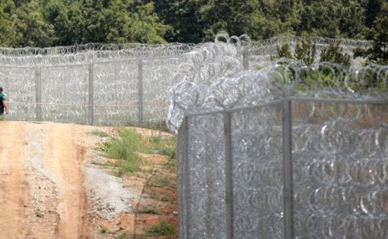 МВР обмисля удължаване на оградата по границата с Турция