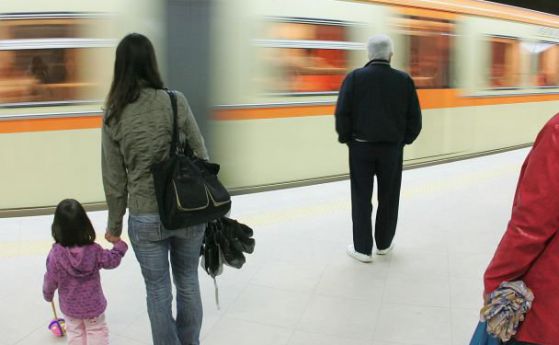 Пускат метрото до летище София през април догодина