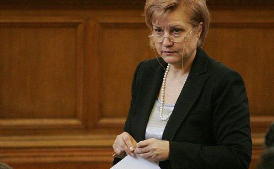 Менда Стоянова: Коалицията ще е 2 плюс 2