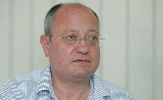 Кой е проф. Тодор Танев - новият министър на образованието