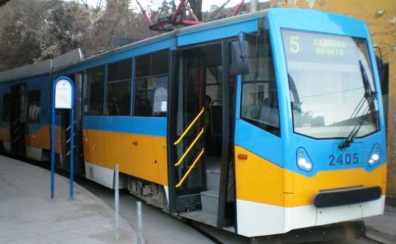 Трамваи № 4,5,11 и 19 и автобуси № 82 и 108 с временни промени в маршрутите