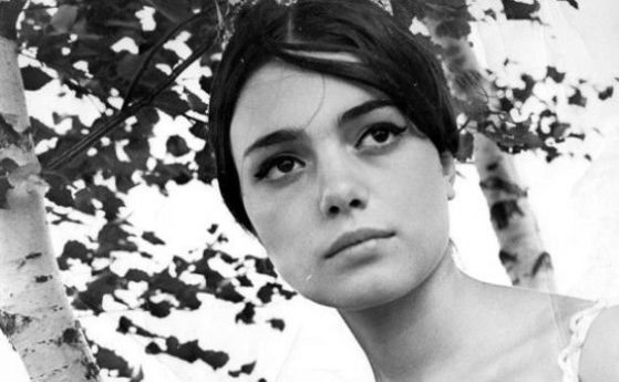 Мис България от 1967 г. се прочу в интернет 