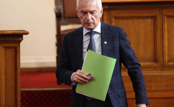 Сидеров ще е заместник на външната комисия в НС, Пеевски - редови член в икономическата
