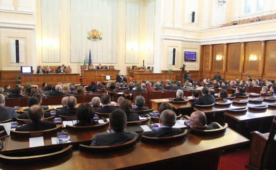 Депутатите приеха бюджета за 2015 г. на първо четене