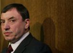 Министри се чудят дали да върнат Алексей Петров в Тристранката