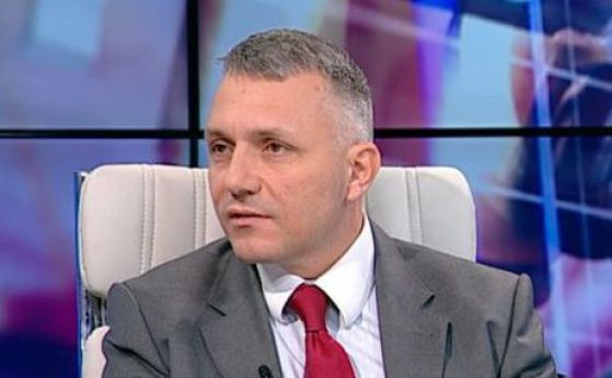 Адвокат Николай Хаджигенов: Цацаров няма да си изкара мандата