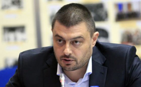 Бареков: Не съм се отказал от партията си, а от предателите в парламентарната група