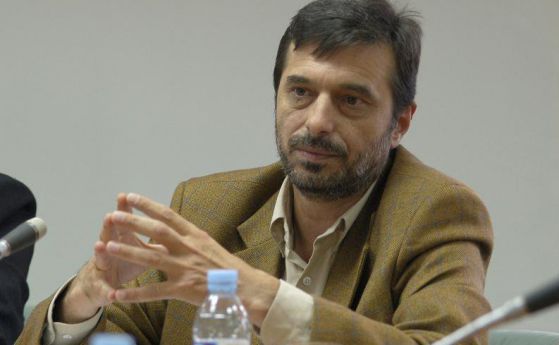 Димитър Манолов