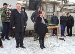Бивш лидер на СДС къпе булки в Карлово
