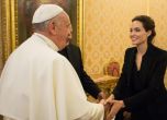 Анджелина Джоли се срещна с папа Франциск