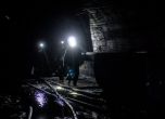 Над 300 украински миньори блокирани под земята след обстрел