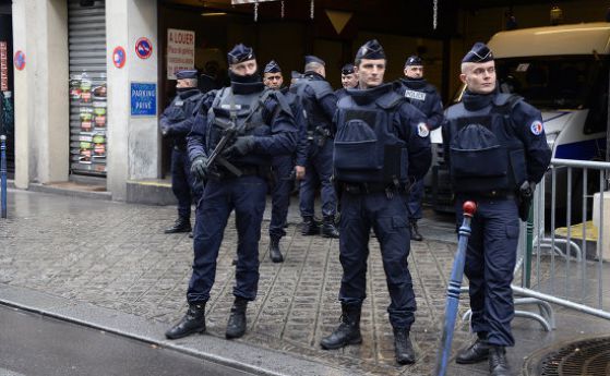 54 дела за пропаганда на тероризъм във Франция след терора в Париж