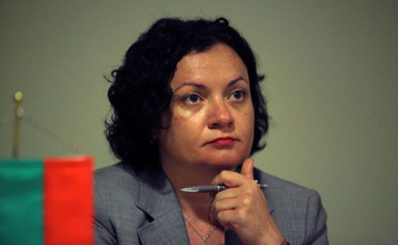 Екоминистърът: Свиквайте с обилните валежи, ураганите и горските пожари