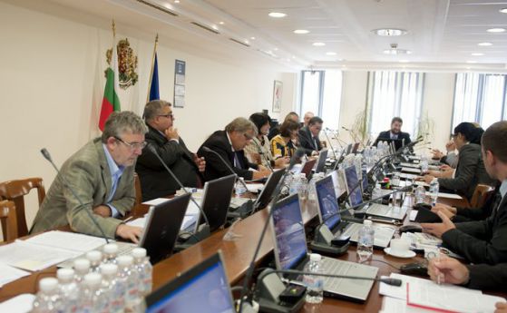 ВСС: Недопустими са "препоръките" за "Червеи" и за присъдата на Цветанов 