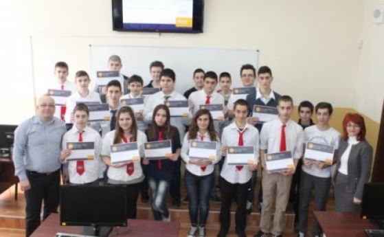 22-ма ученици от Шумен с отличия от "Майкрософт"