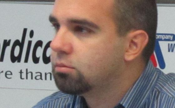 Първанов рискува да заприлича на Бареков
