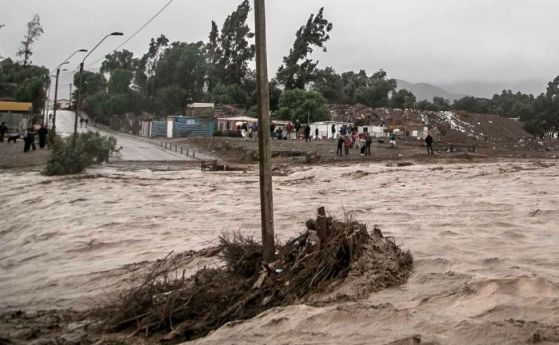 Седем са жертвите на наводненията в Чили