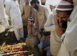 Пакистанец уби 10 роднини, защото братовчедка му отказала да се оженят