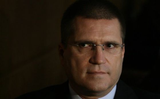 Поискаха Бойко Найденов да отговори на нападките на Цветан Василев