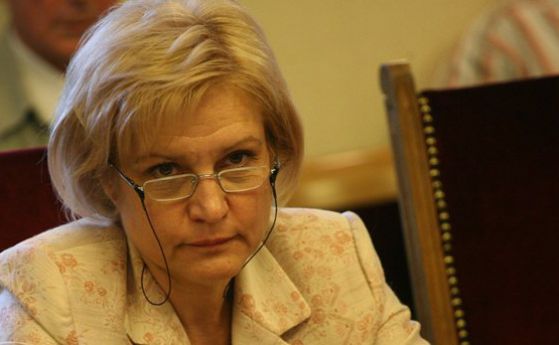 Менда Стоянова: Решено е, сливаме НАП и митниците