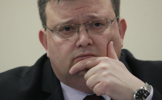 Цацаров оспори бюджета на съдебната власт пред Конституционния съд