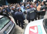 Борисов маха полицаите пред ТВ7. Бъчварова: Медиите са равни пред закона (снимки)