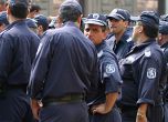 Полицаи плашат с масово напускане заради възрастта за пенсия