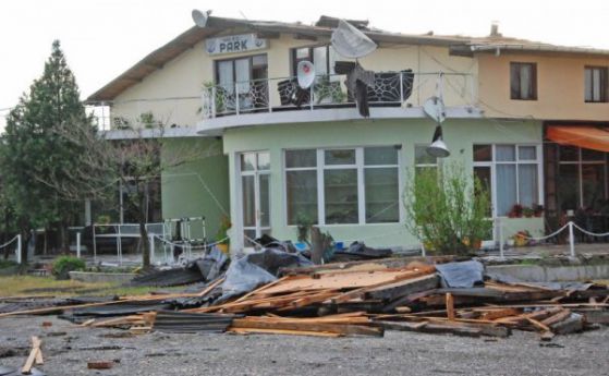 Описват щети от бурите, пострадалите имоти в Симеоновград не са застраховани