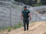 45 имигранти и 4 каналджии бяха заловени на границата с Турция