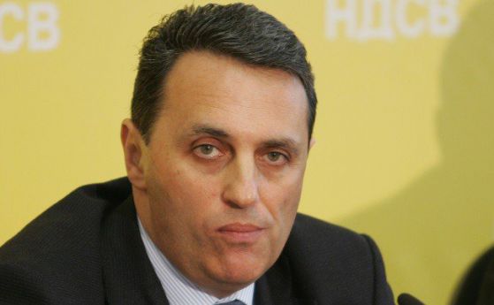 Моллов е уволнен заради "създалата се нетърпимост в сектора"