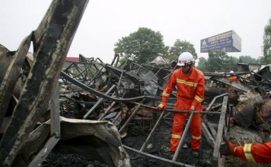 Пожар изпепели 38 души в дом за възрастни в Китай