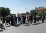 Хиляди излизат на протест в Гърмен