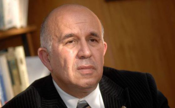 Свалят Стоян Денчев от поста почетен консул на Оман