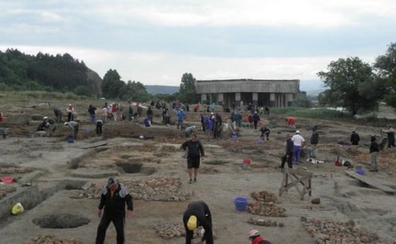 АМ "Струма" погребва археологически находки