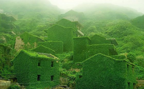 Природата погълна селище в Китай (галерия)