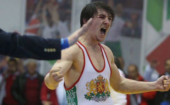 Борецът Даниел Александров донесе първия медал за България от Баку